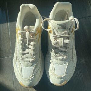 Puma Cream and Gold VELOPHA SIS